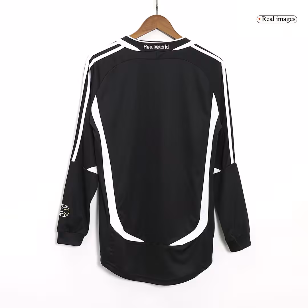 Retro Real Madrid Away Long Sleeve Jersey 2006/07 - Image 4
