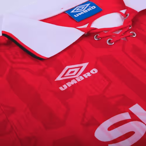 Retro Manchester United Home Jersey 1992/94 - Image 3