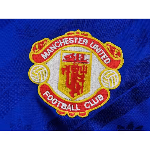 Retro Manchester United Away Jersey 1986 - Image 3