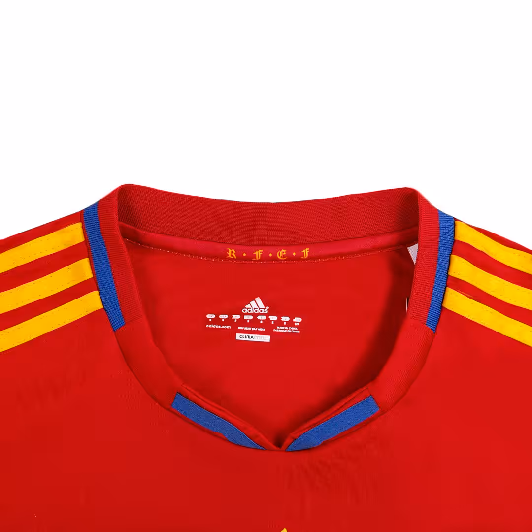 DAVID VILLA #7 Retro Spain Home Jersey 2010 - Image 3