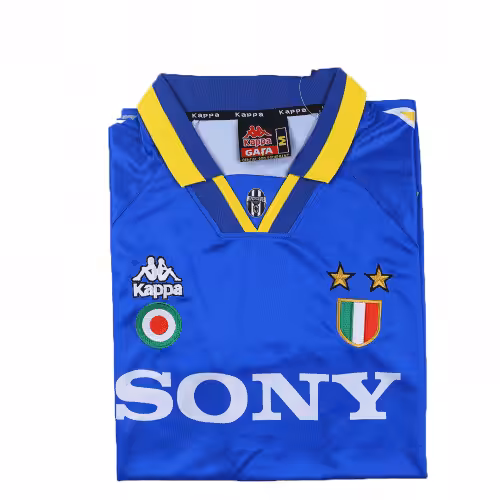 Retro Juventus Third Jersey 1995/96 - Image 4