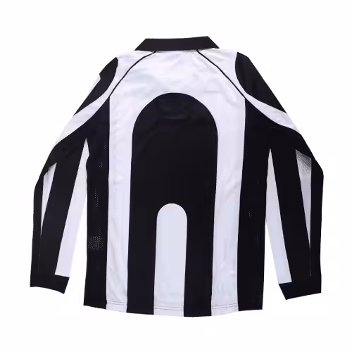 Retro Juventus Home Long Sleeve Jersey 1997/98 - Image 3