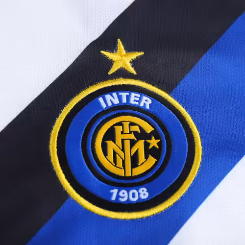 Retro Inter Milan Away Jersey 2002/03 - Image 4