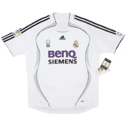 Alternative view of RAUL #7 Retro Real Madrid Home Jersey 2006/07